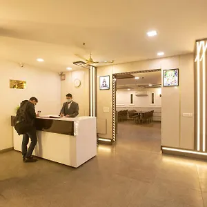 **** Hotel Airport Chanakya Delhi India